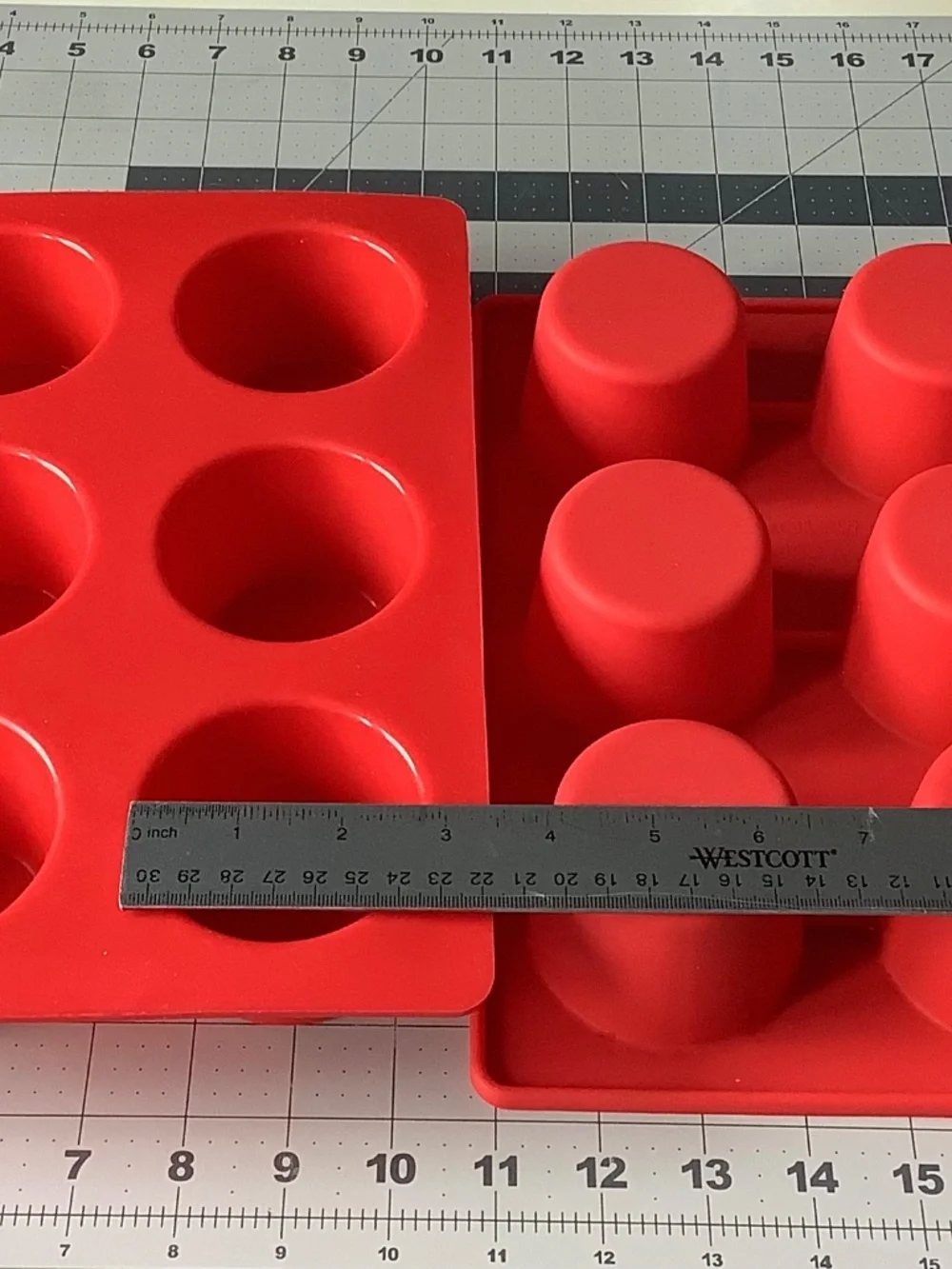 Set of 2 Silicone Jumbo Muffin Cupcake Pans 6-Cavity Baking Molds Red